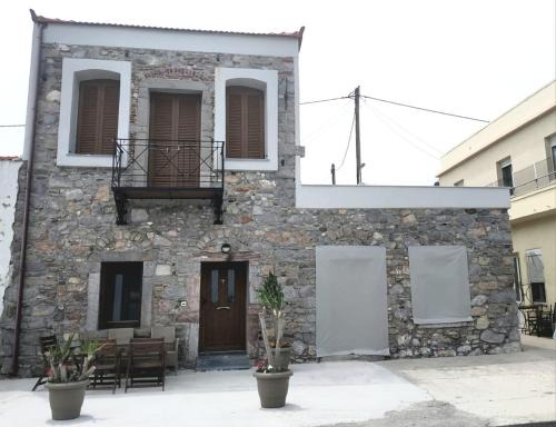 Kardamyla Casa | Seafront two-storey house in Kardamyla