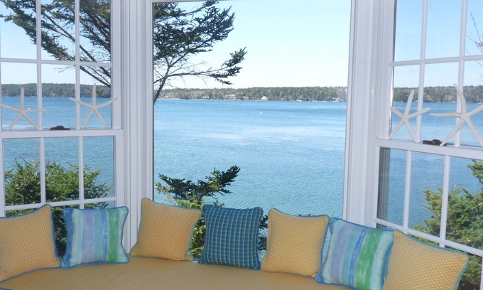 East Boothbay Cabaña | SeaGlass Cottage: retiro mágico y privado frente al mar en E. Boothbay! Muelle y AC!