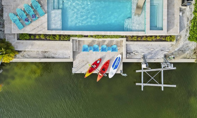 Fort Myers Apartamento | Pool, Spa, Kayaks, Bikes, Fishing gear & More