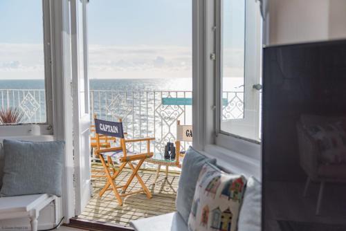 Folkestone Casa | Seagulls by Bloom Stays