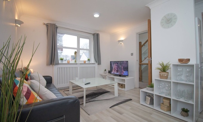 Butetown Casa | Sealock Mews (2 beds)
