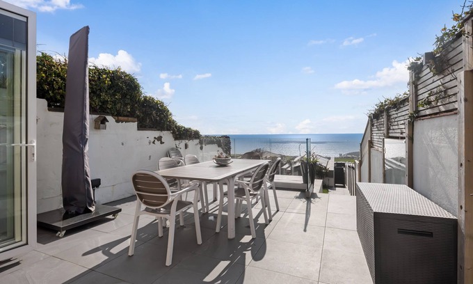 Brighton Casa | Seapoint House with 12ft swim spa/hot tubTranquil 3-bedroom house Brighton