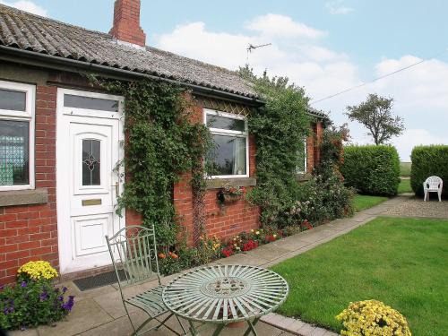 Fraisthorpe Casa | Searchlight Cottage