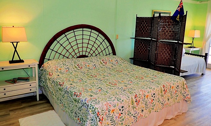 Cockburn Town Hotel | Serenity - Cozy, king bed balcony room with an Ocean view - Grand Turk Island!