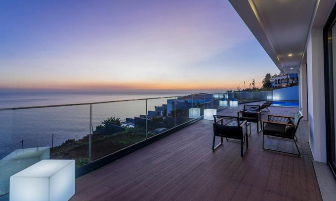 Arco da Calheta Casa | Searenity Vacation Home I by An Island Apart