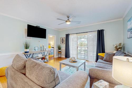 Central Myrtle Beach Apartamento | Seas the Day at Magnolia Place