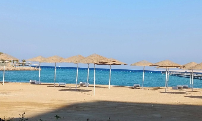 Corniche Road-Dahar Chalet De Esquí | Seas the Day, Centeral, Beach Front, Free Wi-Fi