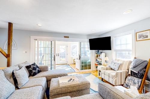 Wells Beach Casa | Seas the Day