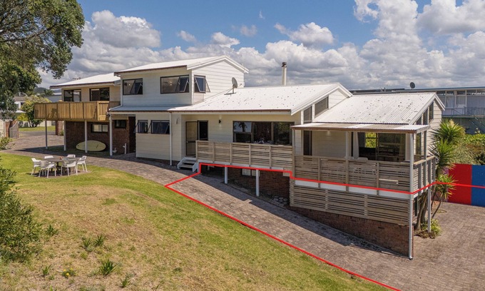Whangamata Cabaña | Seascape Beachfront C - Whangamata Holiday Unit