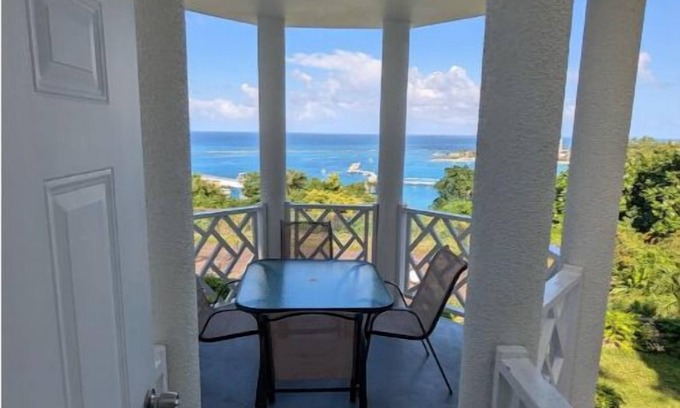 Ocho Rios Apartamento | Seascape @Sky Castles