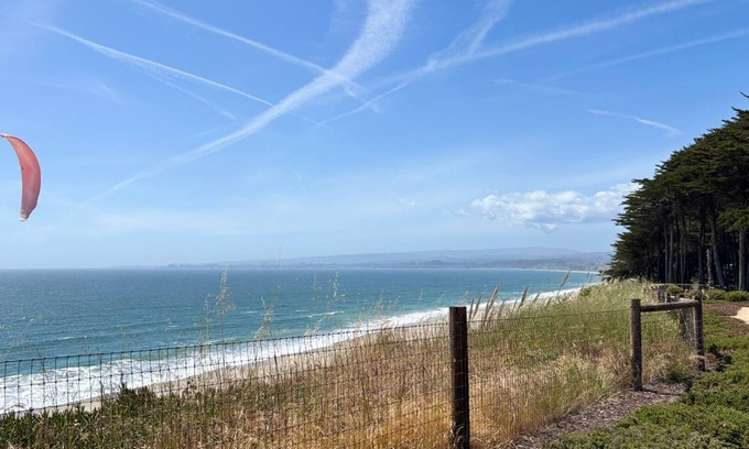 Rio del Mar Condominio | Seascape Villa-Deluxe – Luxury Beachfront Escape with Resort Amenities