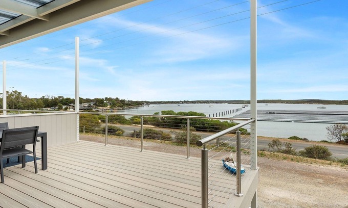 Lake Wangary Casa | Paisaje marino: maravillosas vistas al norte, limpio, modernizado y bellamente decorado