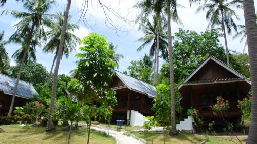 Koh Tao Hotel | Seashell Coconut Village Koh Tao