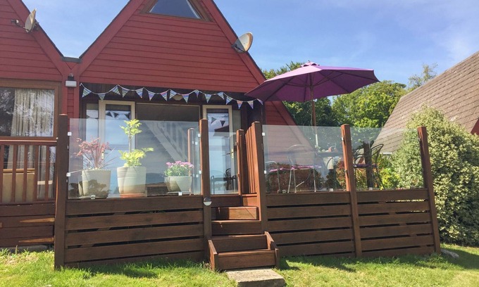 Martin Cabaña | SEASHELL COTTAGE LODGE 97, family friendly, with pool in Kingsdown