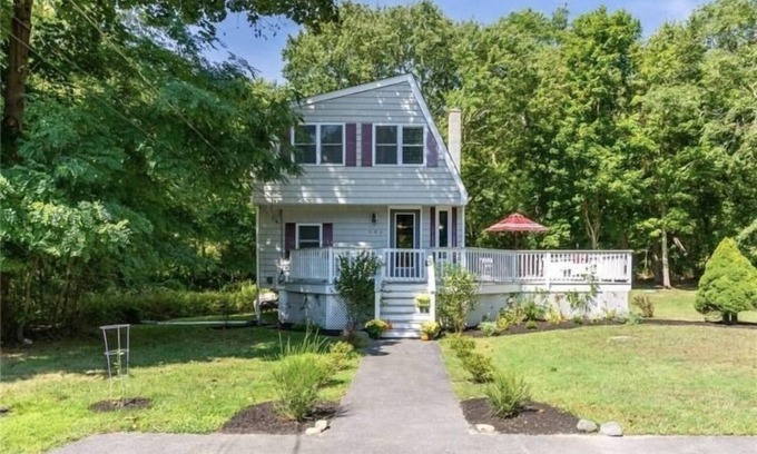 Jamestown Casa | Seashell Cove-5 Minutes Walk to Water