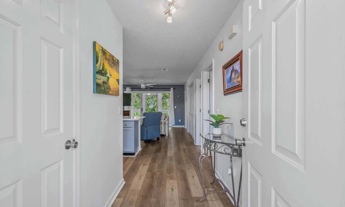 Surfside Beach Apartamento | "Seashell Hideaway" - 7mi to the Ocean Waves