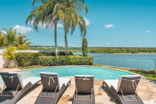 Casa de Campo Villa | Seaside Bliss with pool and spectacular view