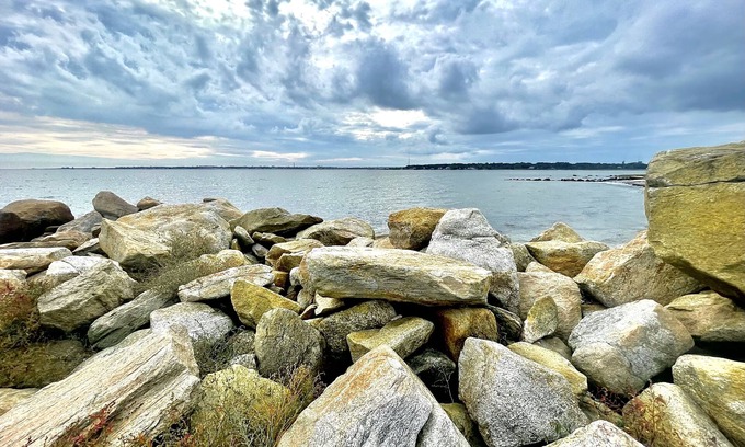 Fairhaven Casa | Seaside Cottage Steps to Beach/Close to Ferry to Martha's Vineyard & Nantucket