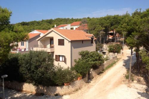 Cove Osibova (Milna) Casa | Seaside family friendly house with a swimming pool Cove Osibova, Brac - 2837