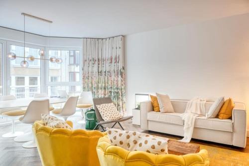 Duinbergen Apartamento | Seaside Haven for 6 with Parking in Knokke