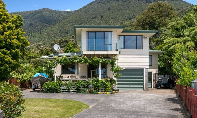 Okiwi Bay Casa | Seaside Holiday Haven