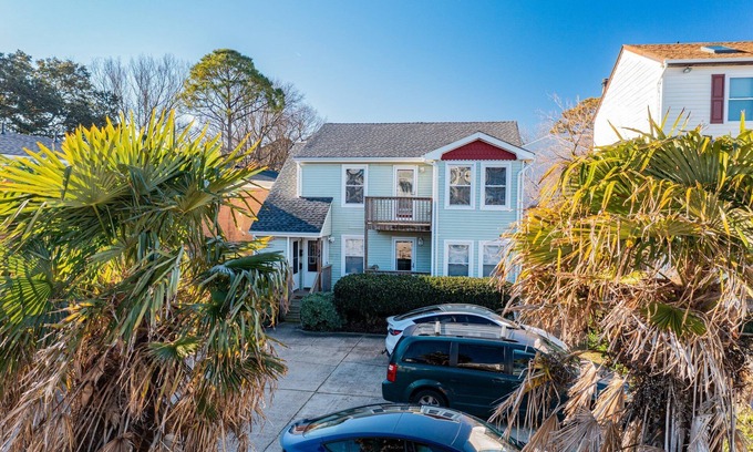 Norfolk Apartamento | Seaside Luxury Retreat - U. Peaceful getaway or an adventure-filled retreat!