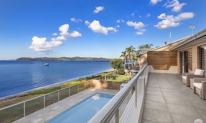 Salamander Bay Casa | Seaside Sanctuary - Waterfront Luxury Home with Heated Pool