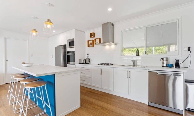 Port Elliot Casa | 💲 **HAMPER** Seaside Sanctuary - Port Elliot - Wi-Fi and Linen - Family - Close
