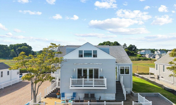 Westbrook Center Casa | Seaside Sanctuary steps from Long Island Sound