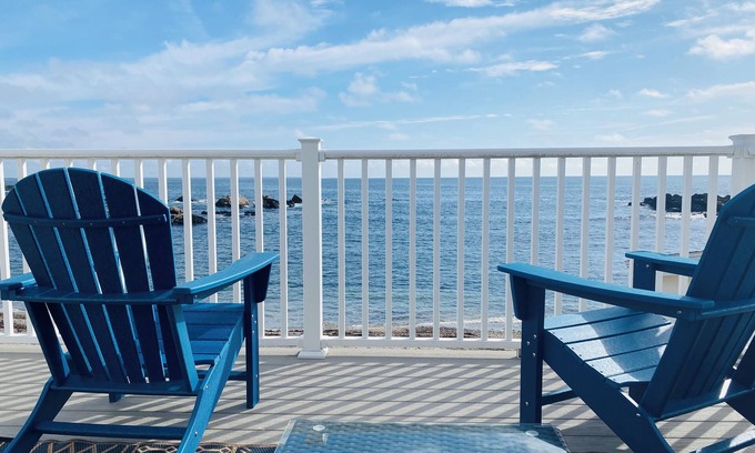Southern Coast Villa | Seaside Serenity Oceanfront Cottage with private beach Perkins Cove New 2025