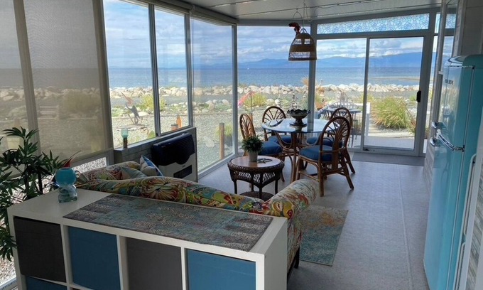 Regional District of Nanaimo Casa | Seaside Serenity. Oceanfront views of sunrise & sunset at this resort property.