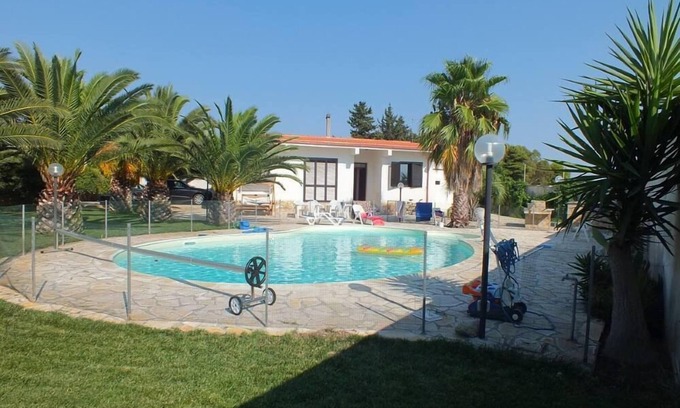 Porto Cesareo Casa | Playa Frente al mar a la Sombra del Jardín