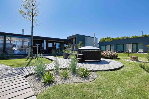 Palanga Apartamento | Season Surprise Apartment, By Cohost