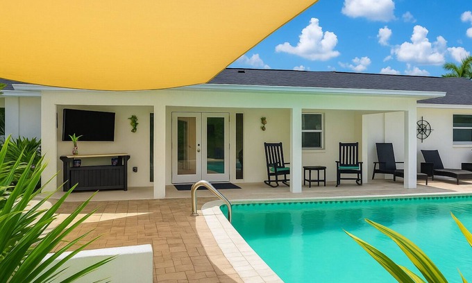 Gulf Cove Casa | Seasonal Escape Waterfront+Pool