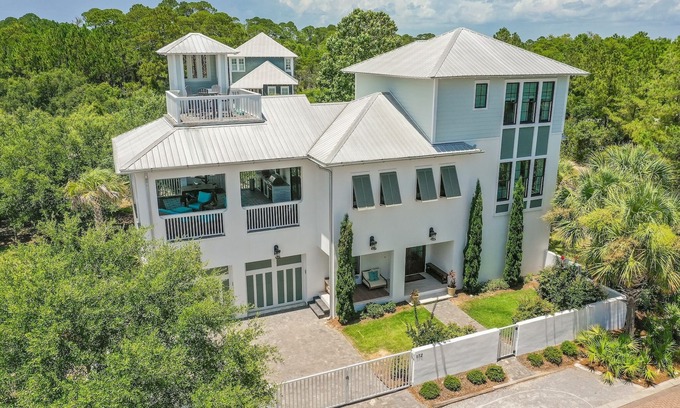 SeaNest Village Casa | Seaspell Sands - Gated Neighborhood, Community Pool, 4 Bikes, Golf Cart