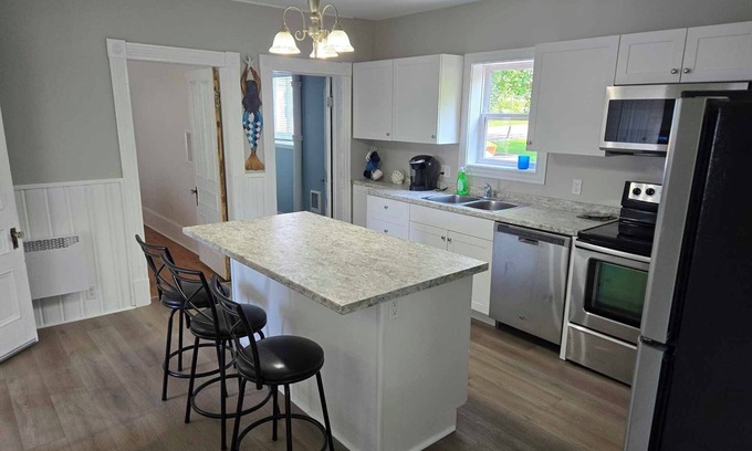 Souris Casa | Seaspray Retreat, old world charm, modern conveniences.
