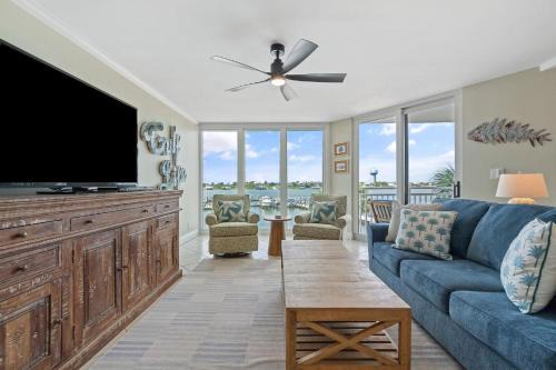 Ono Island Casa | SeaSpray Riverside 313