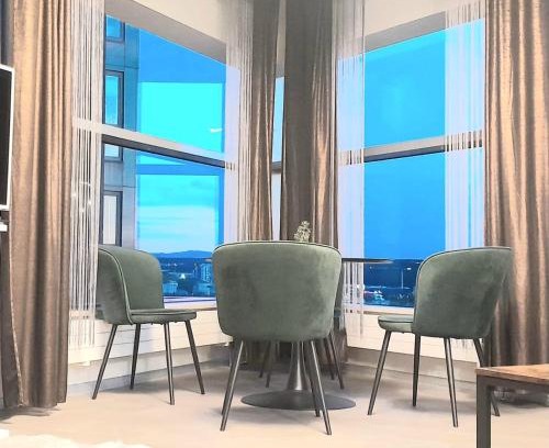 Srodmiescie Apartamento | SeaTowers 28 Floor NEW PANORAMIC PENTHOUSE! Sea & City View from GLASS CORNER TRIANGLE! 75m2! Terrace!