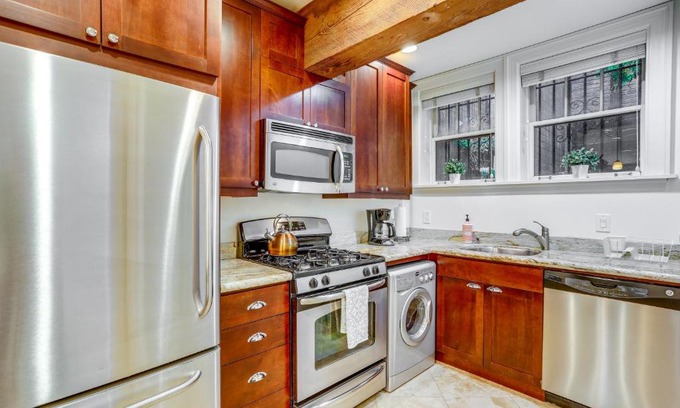 Belltown Apartamento | Seattle Condo with Parking, Near Space Needle!