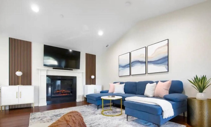 Seattle Metro Area Casa | Seattle Getaway New Home + Gym