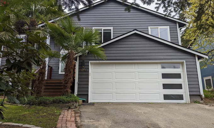 High Point Casa | Seattle Vacation Home - The Newsroom