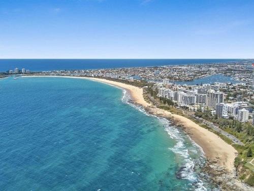 Mooloolaba Apartamento | Seaview 31 Luxurious Beachside Two Bedroom Apartment in Seaview Resort with Stunning Views