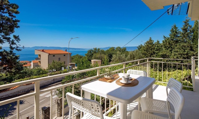 Kostrena Apartamento | Seaview Garden Premium Apartment 4