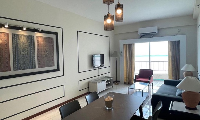 Tanjung Bungah Apartamento | Seaview Suite at Rainbow Paradise