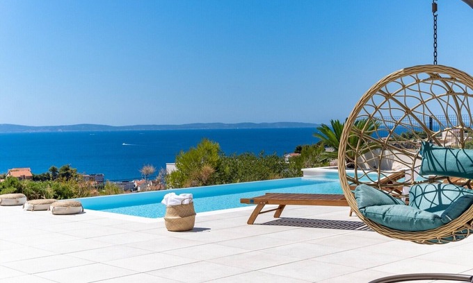 Podstrana Villa | Seaview Villa Nocturno heated pool, Jacuzzi