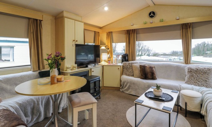 Cairnryan Cabaña | SEAVIEWS, pet friendly, country holiday cottage in Stranraer