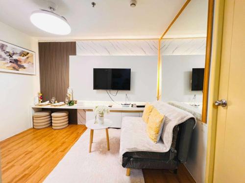 Sasa Apartamento | SEAWIND CONDOMINIUM 2Bedrooms near Davao Airport, SM Lanang, Sasa Wharf, Dusit Thani, Waterfront Insular Hotel, Azuela Cove, Acacia Hotel, Abreeza Mall, Lots 4 Less, Puregold & a lot more