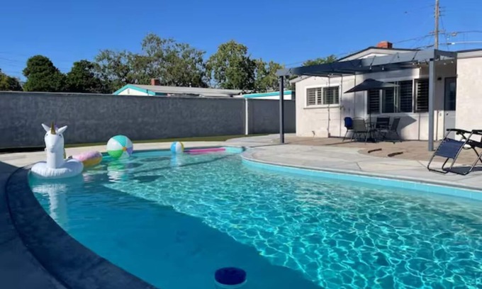 North Clairemont Casa | Seaworld & SD Zoo ~15 Min - Pool/BBQ/Game Room!
