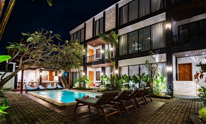 Ubud City-Centre Apartamento | Sebelas Appartments by EVDEkimi - The Residence with Authentic Cafe in Ubud Center