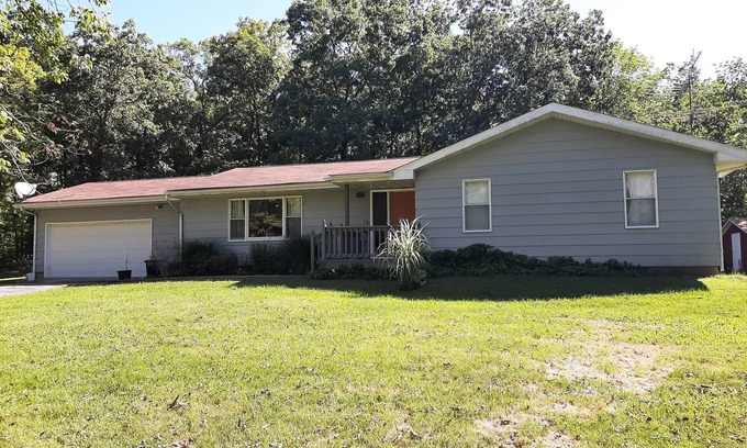 New Florence Casa | Secluded 2 bedroom home close to Hermann